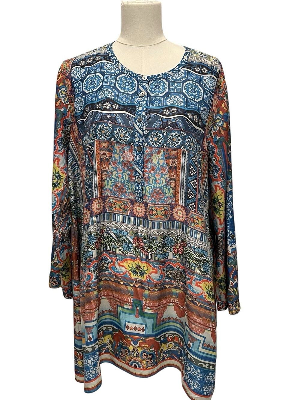 John Mark Novelty Print Small 3/4 Sleeves Boho Tunic Top Artsy Button Floral